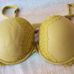 BNWT  36D Dark yellow Bra